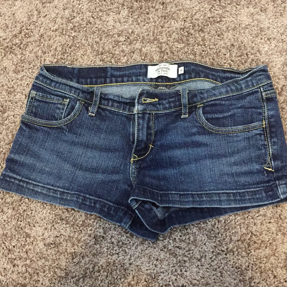Abercrombie & Fitch size 4 shorts